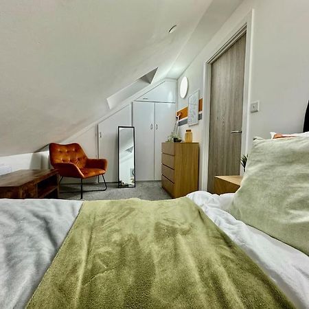 Stylish One Bedroom & A Sofa Bed كارديف المظهر الخارجي الصورة